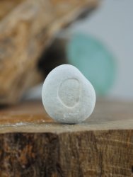 Fairy stone, Raw