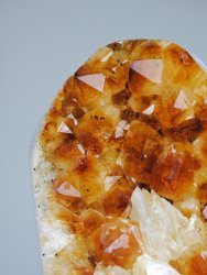 Citrine, Burned Cluster on stage XL