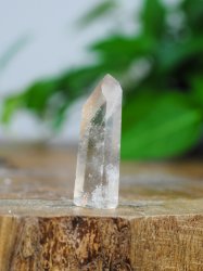 Amphibiolkvarts, Spets