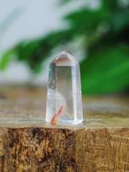 Amphibiolkvarts, Spets