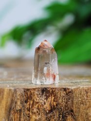 Amphibiolkvarts, Spets