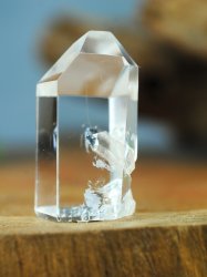 Manifestation quartz, Rock crystal Point