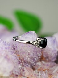 Obsidian, Svart Ring