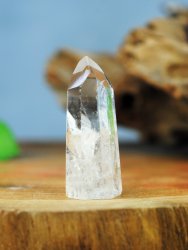 Manifestation quartz, Rock crystal Point
