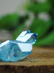 Aqua Aura kvarts, Äkta Kluster HK