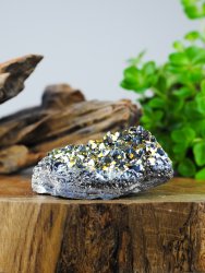 Aura Titan Ametist, Kluster