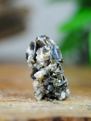 Wulfenit, på Matrix