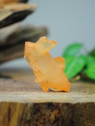 Fire quartz, Cluster