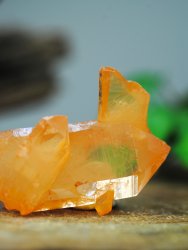 Fire quartz, Cluster