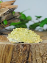 Garnet, Demontoid on Matrix