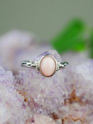 Opal, Rosa Ring