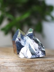 Aura Titan quartz, Cluster