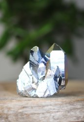 Aura Titan quartz, Cluster