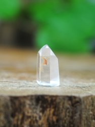 Amphibiolkvarts, Spets