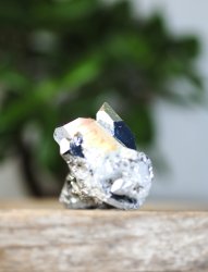 Aura Titan quartz, Cluster