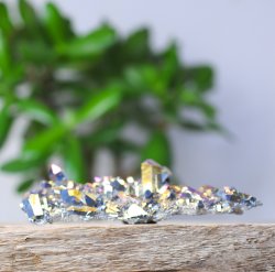 Aura Titan quartz, Cluster