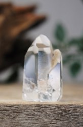 Manifestation quartz, Rock crystal Twin Point