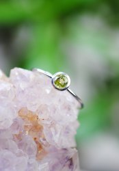 Peridote, Ring in Sterling Silver