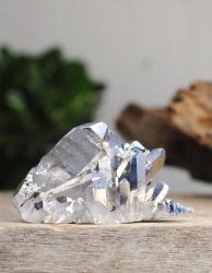 Aura Titan quartz, Cluster