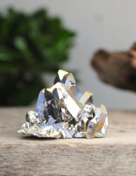 Aura Titan quartz, Cluster