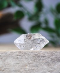 Herkimer diamond, Point