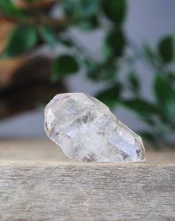 Herkimer diamond, Point