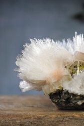Scolecite, Needle cluster EQ XL