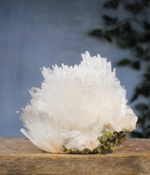 Scolecite, Needle cluster EQ XL