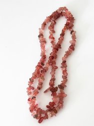 Jordgubbskvarts, Halsband Chips Lång