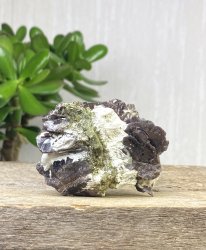 Axinit, på Matrix Stor