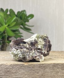 Axinit, på Matrix Stor