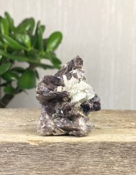 Axinite, on Matrix
