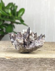 Axinite, on Matrix