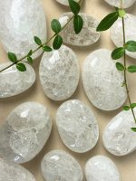 Rock crystal, Cracked quartz Palm stone Polished