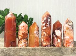 Agat, Röd Blomster Spets