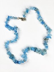 Akvamarin, Halsband Chips Kort