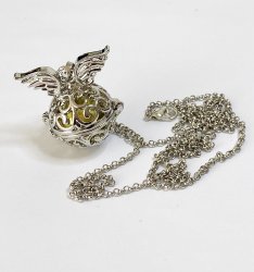 Bola, Gravidsmycke Halsband