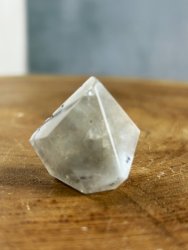 Amphibious quartz, Blue Free form
