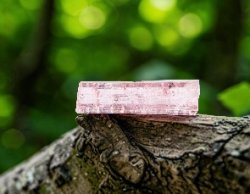 Tourmaline, Pink Raw Point EQ