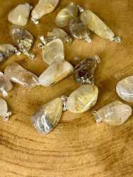 Rutilkvarts, Guld Hänge Nugget