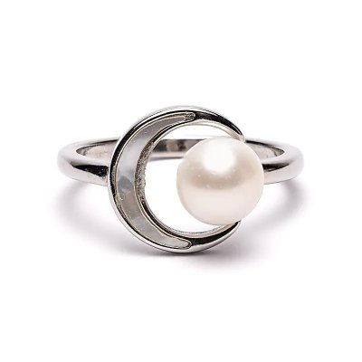 Ring, Moon and Pearl