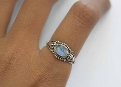 Månsten, Vit Ring i Sterling Silver