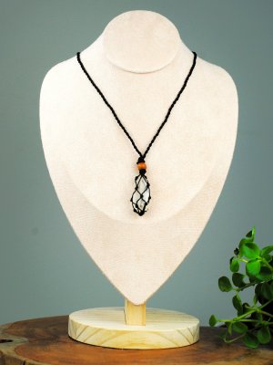 Bergkristall, Halsband Makramé Rå spets