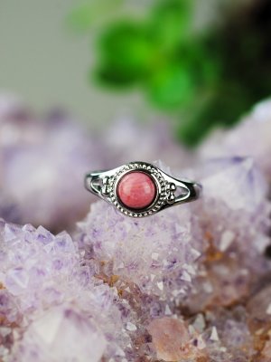 Rhodonite, Ring
