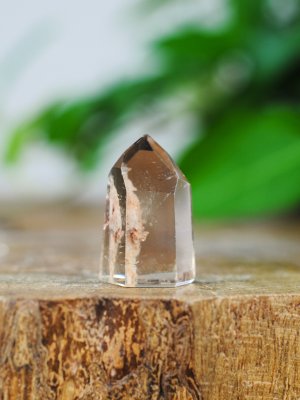 Amphibiolkvarts, Spets