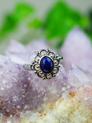 Lapis Lazuli, Ring
