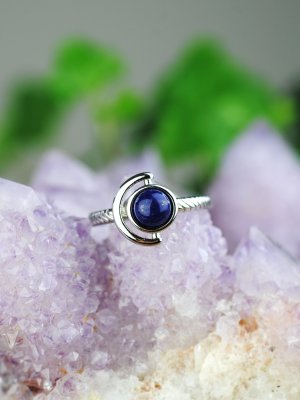 Lapis Lazuli, Ring