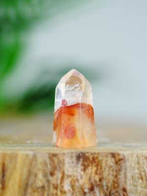 Amphibiolkvarts, Spets