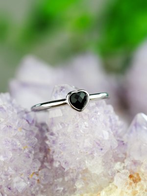 Obsidian, Svart Ring