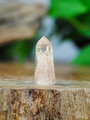 Lodolitkvarts, Spets